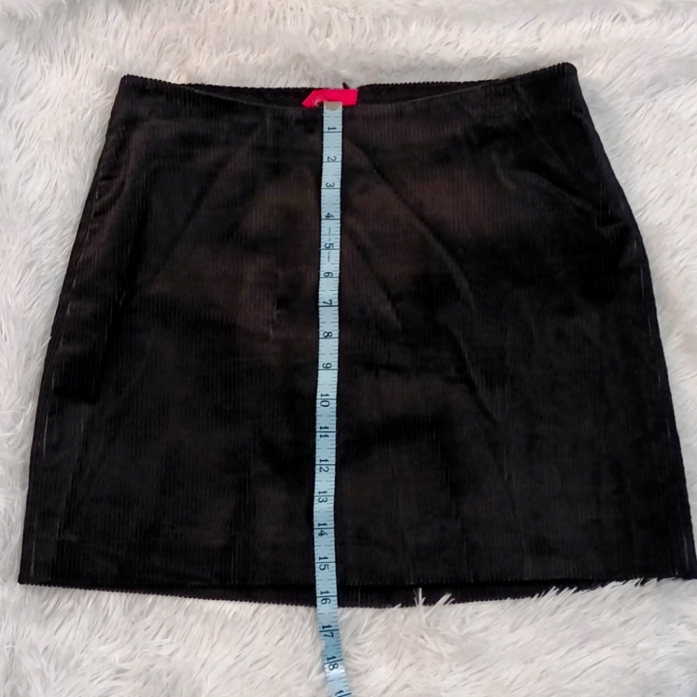 NWOT Isaac Mizrahi Corduroy Mini-skirt